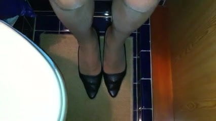 Black heel shoes and Stocking