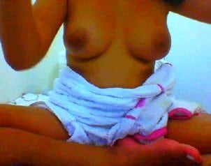 Maroc Girl Is Teasing After She Takes A Shower