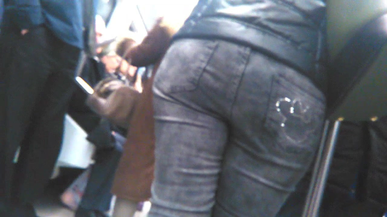 Girl ass in metro