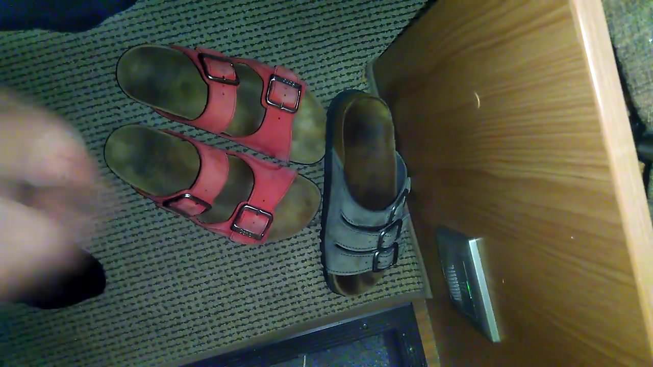Cummng sandals
