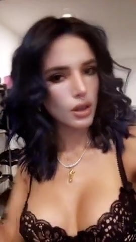 Bella Thorne - new hair color and cleavage snapchat