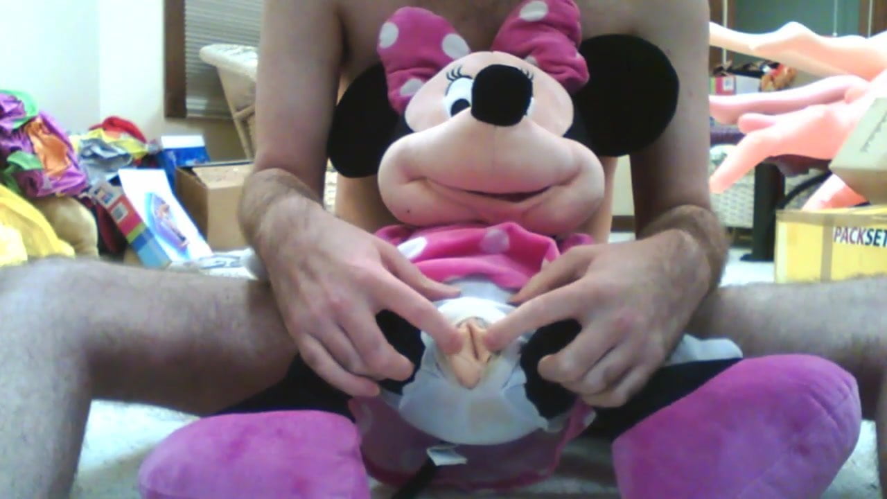 Minnie Mouse gets laid 2 
