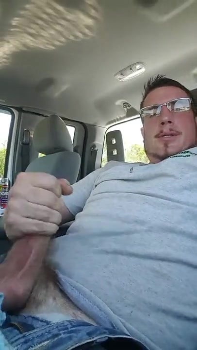 A verbal gay in his car 2