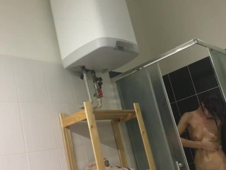 Hidden camera captures Russian teen in the shower!