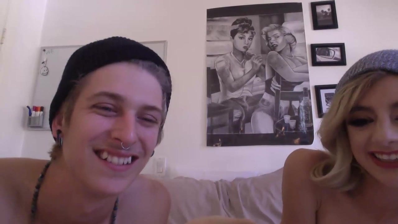 Skinny girl fucks with boyfriend on webcam