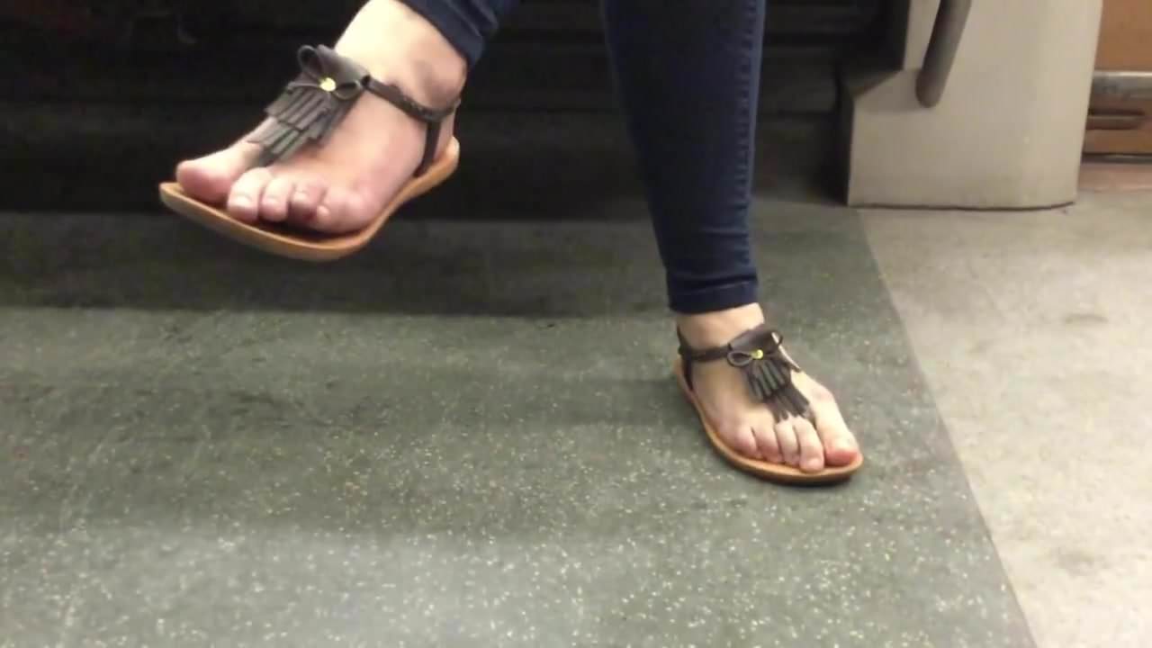 Candid Feet on the Metro Face