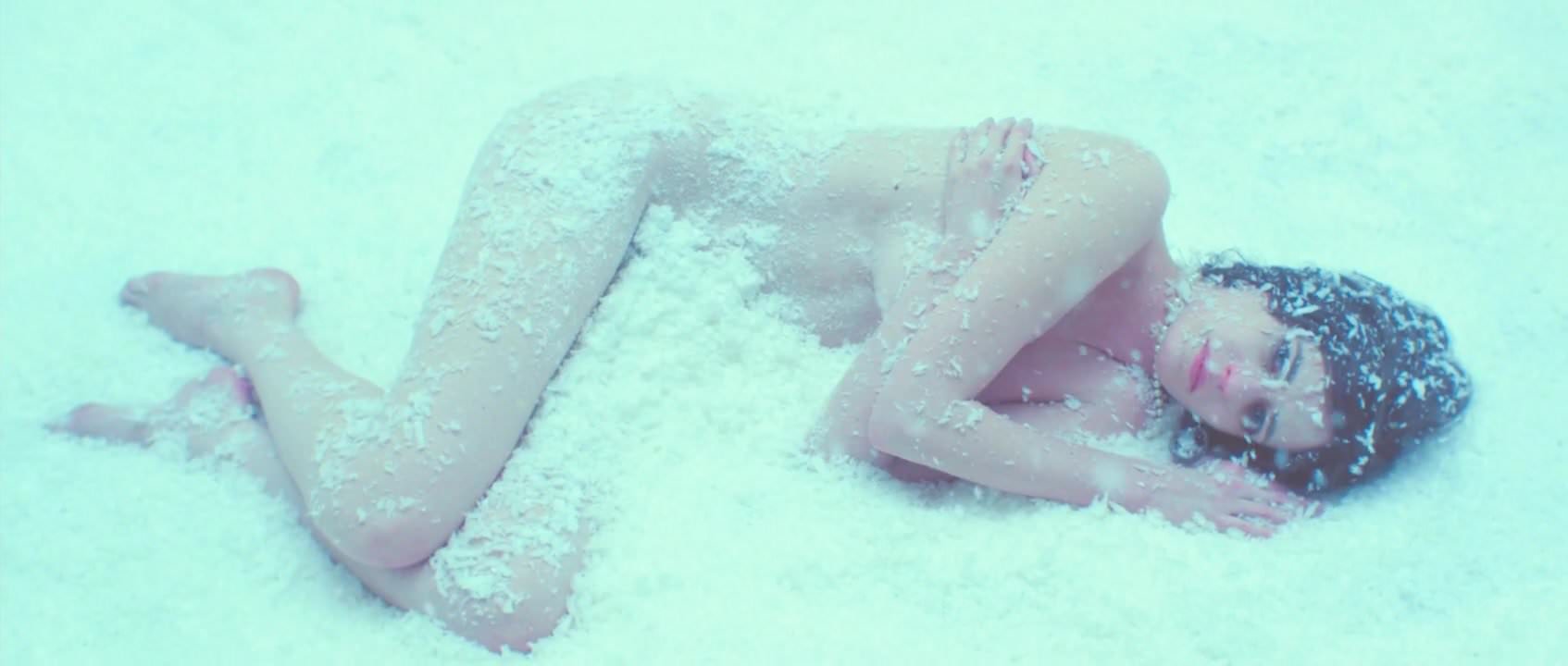 Eva Green - White Bird in a Blizzard