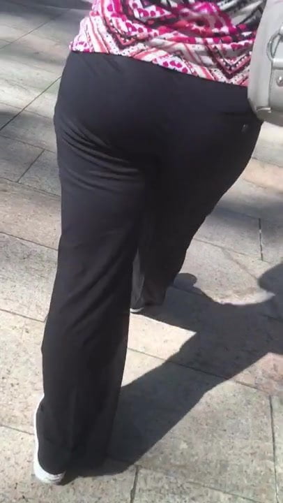 fine ass black milf big booty in black dress pants 