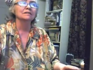 Huge Gran in a Webcam R20