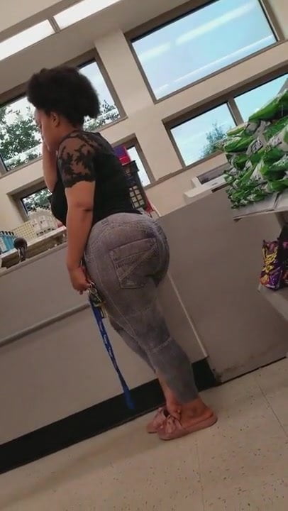 Jiggly booty candid light skin grey tights
