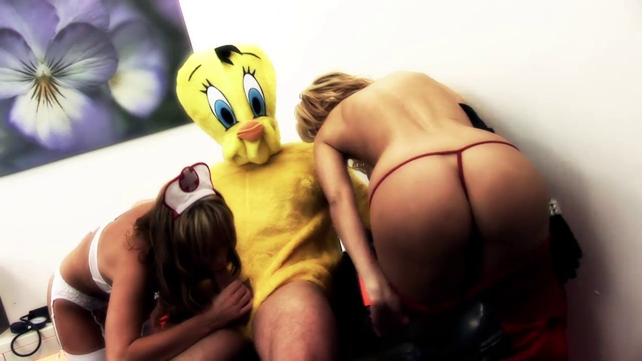 Stacey and Paige give blow job to a horny Tweety bird