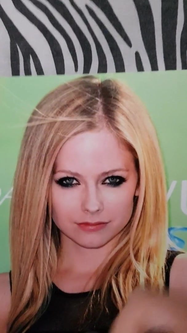 Cum tribute Avril Lavigne