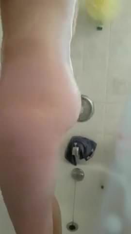teen shower spy
