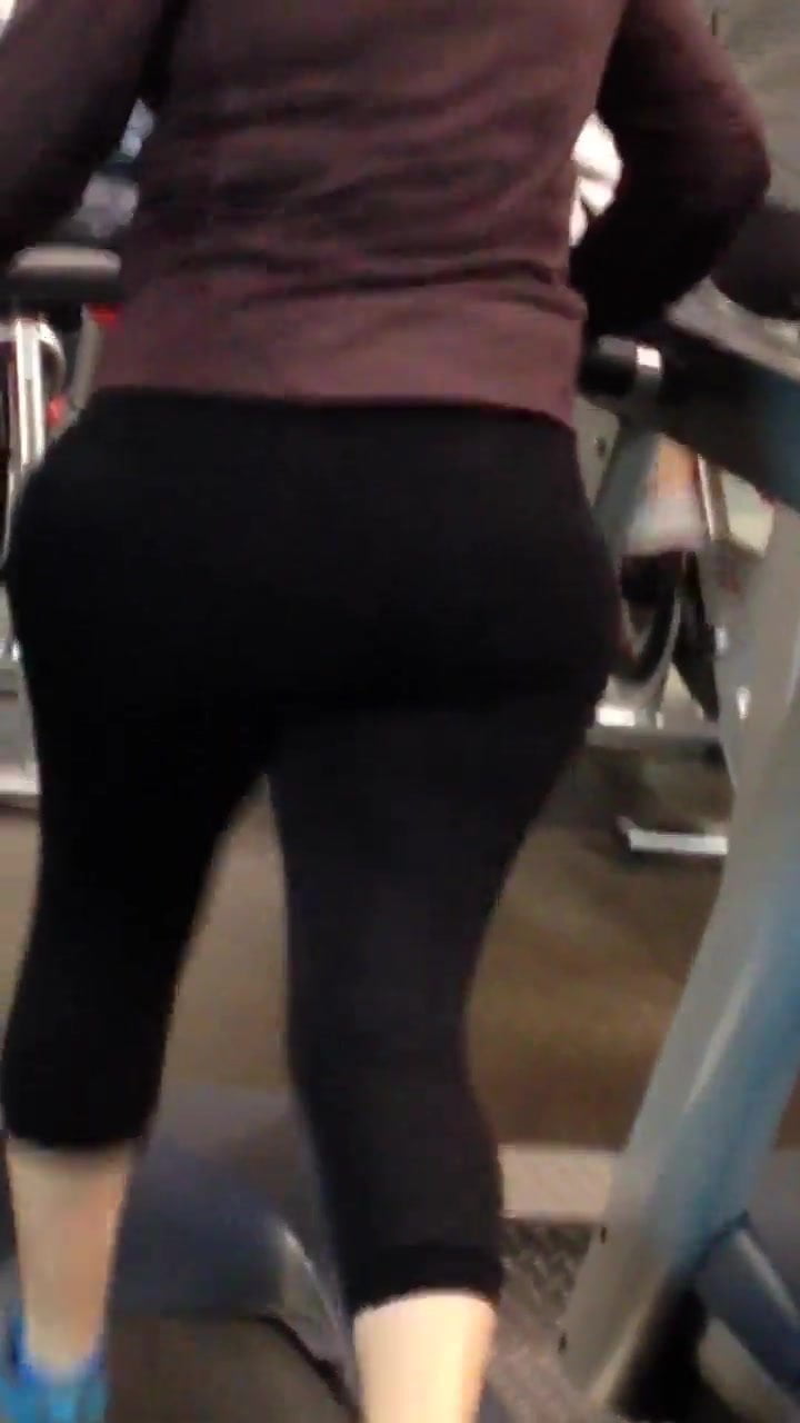 Fat ass Latina milf pawg