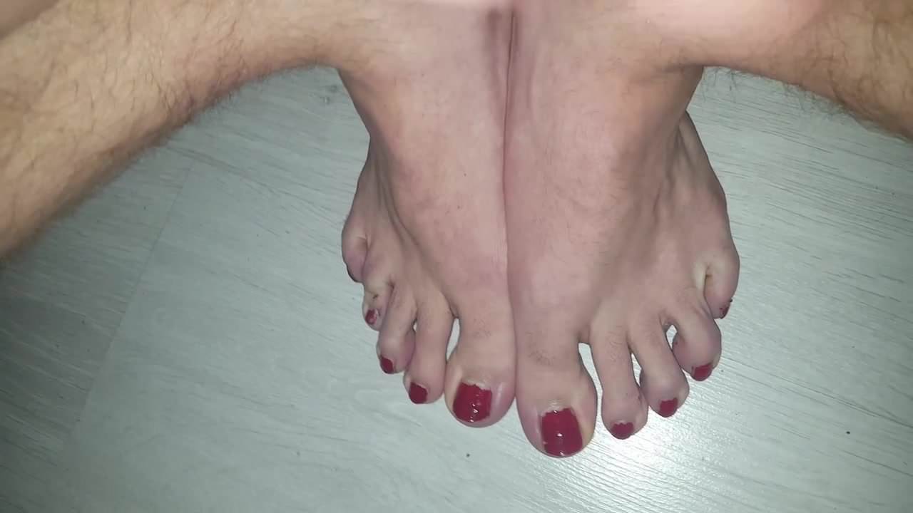 Cum shot on my pink Toes