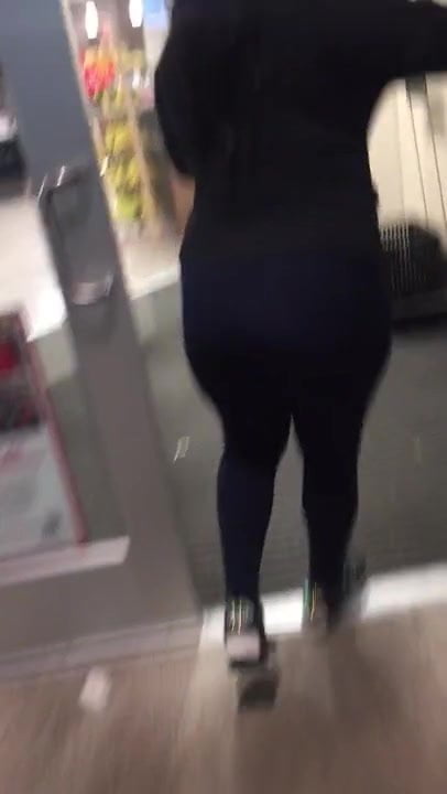 Backpage #Thot with the #Phatty in leggings 