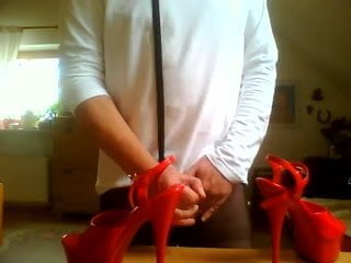 tribute to a dancers plateau high heels by a fan