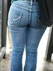 TIGHT ASS JEANS