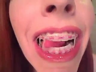 Cum Is Fun To Play With In The Mouth And Rub On Teeth