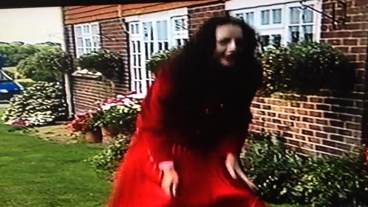 wind Blown Skirt Problems For Attractive Estate Agent 0