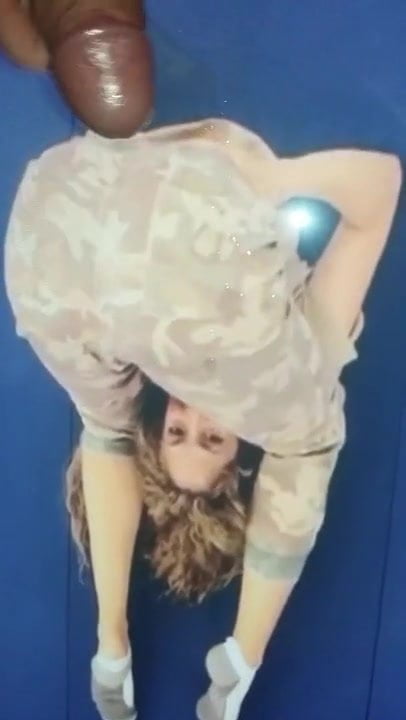 Shakira cum tribute on video of her ass