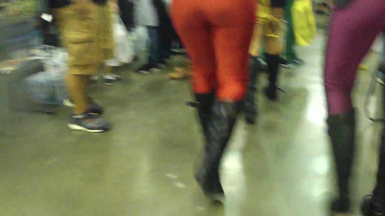 Jacking in my pants hunting comic con ass 5