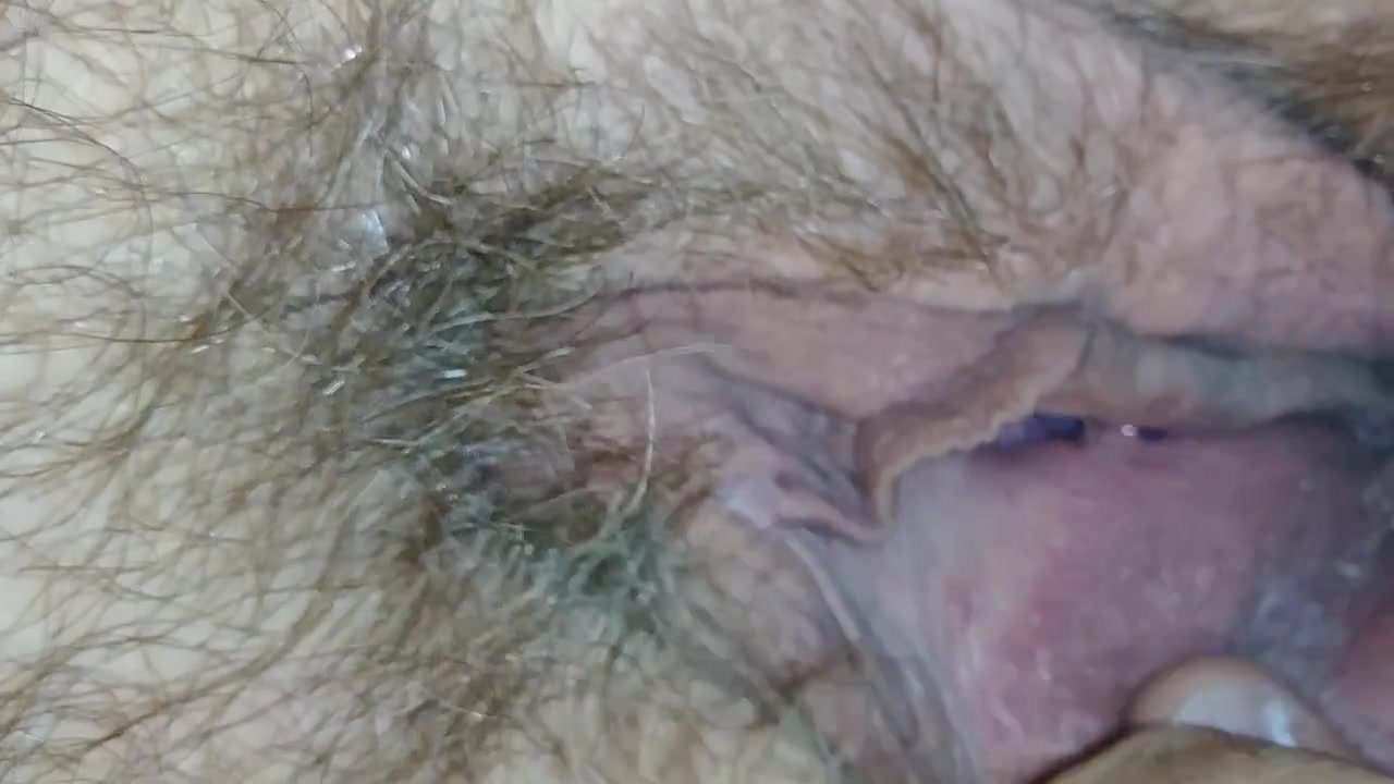 Bald Dude Fucks Young Snatch & Fills It With Cum