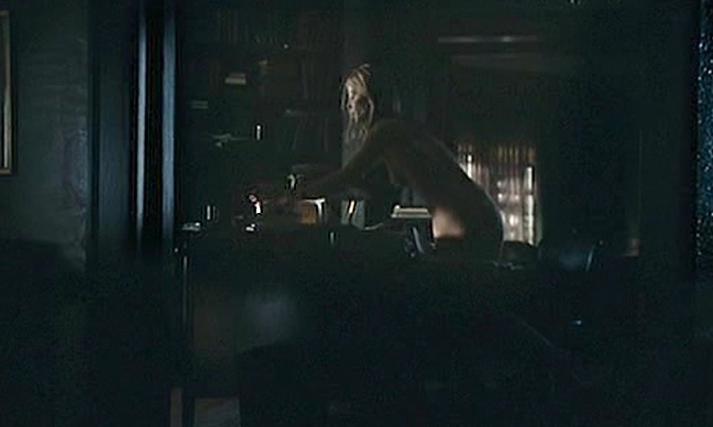 Rosamund Pike Bare Butt And Boobs In Fugitive Pieces 