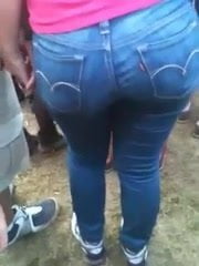Big ass in the festival (Part 2)