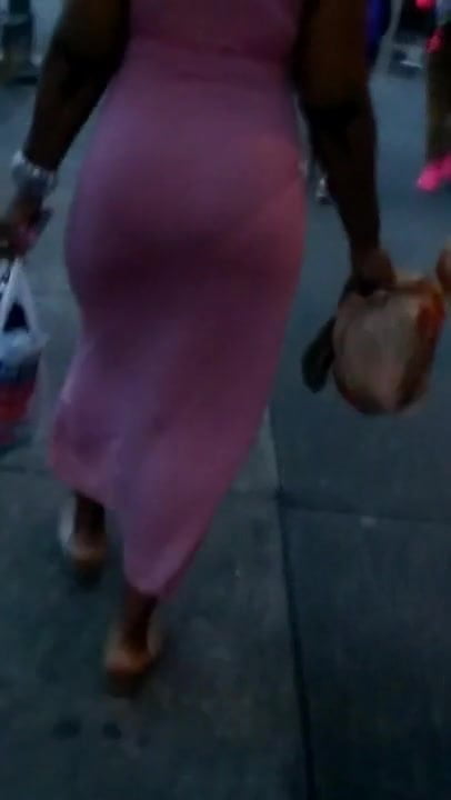 Harlem Candid Big Booty In Pink