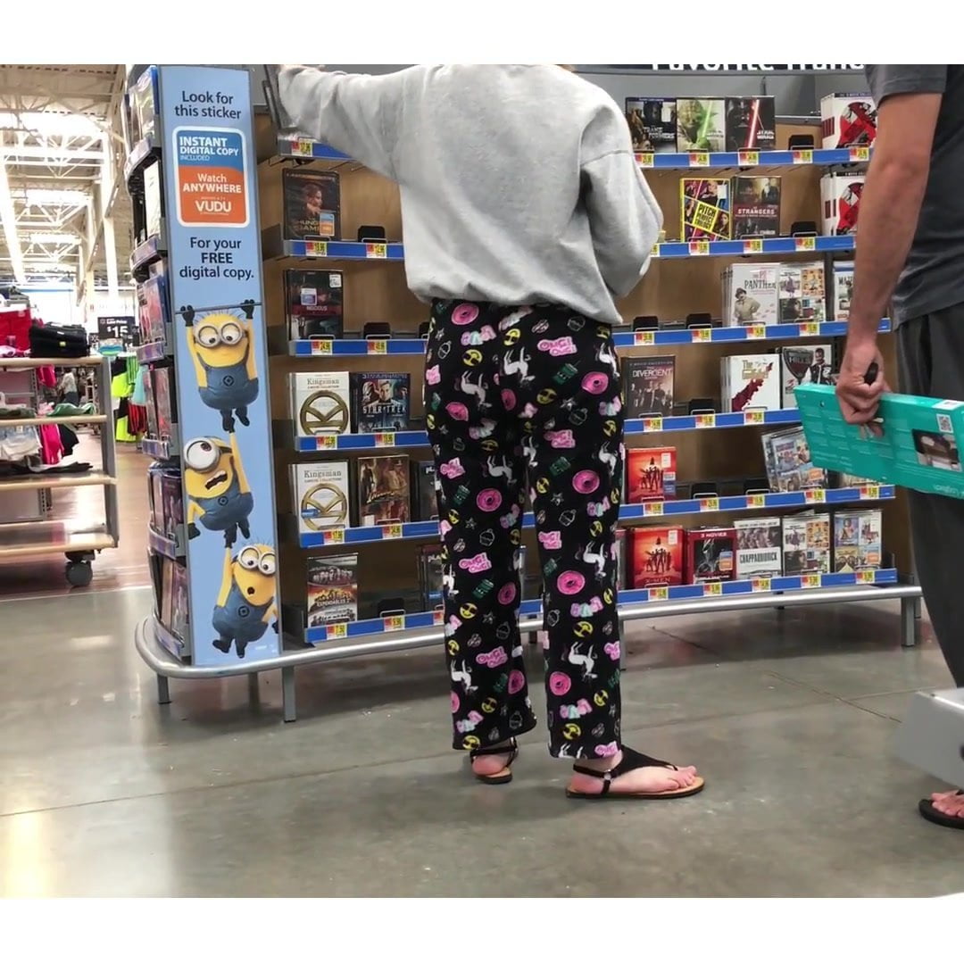 PAWG In Pajama with a Jiggly Clap