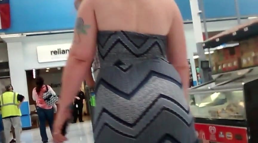 Candid red head pawg in tight dress 1.
