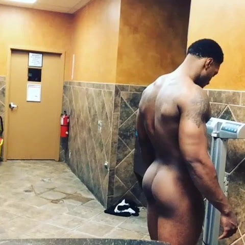 black guy naked weigh in