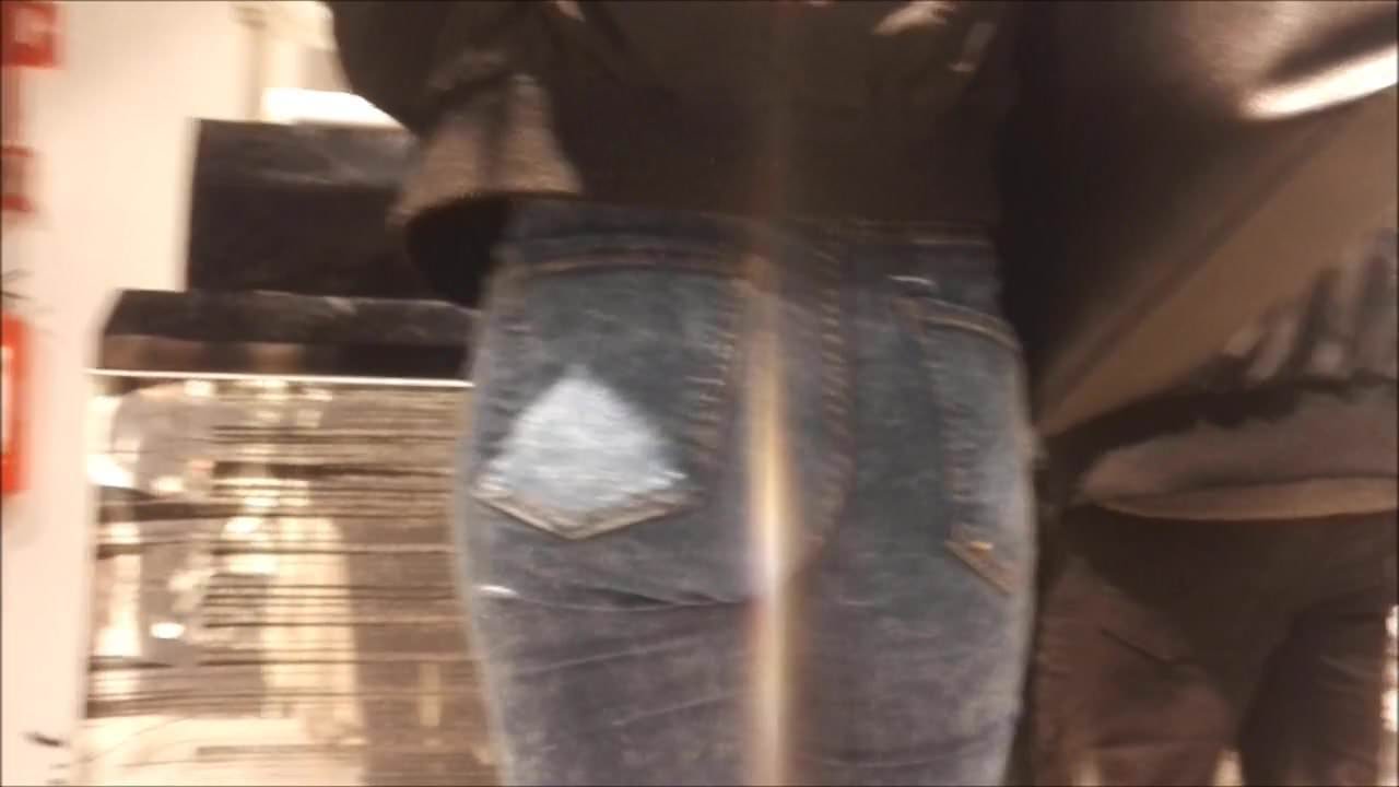 Teen ass hidden cam