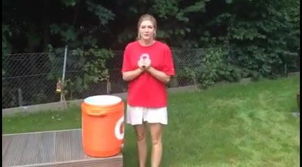 Nina Bott ALS Ice Bucket Challenge